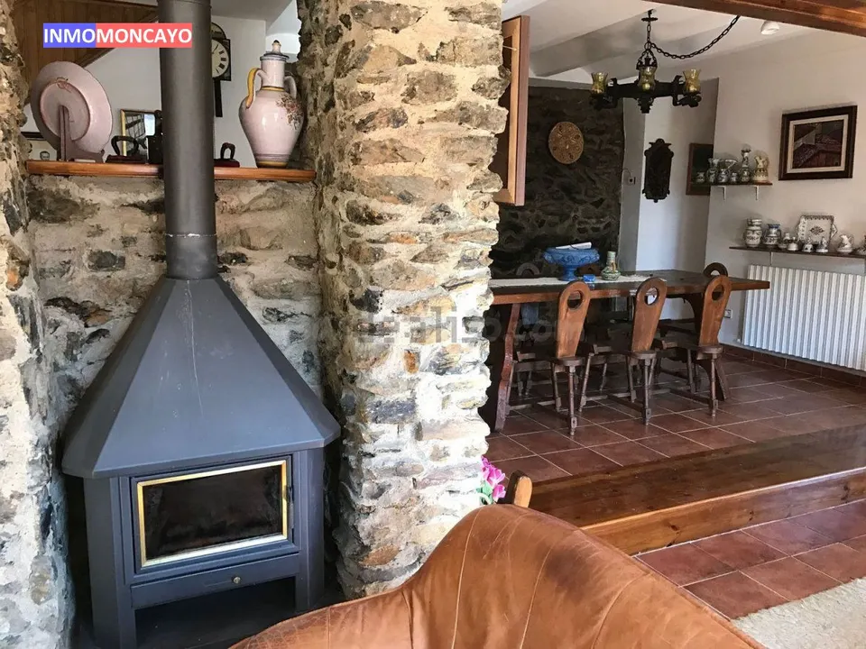 IMPRESIONANTE CHALET A LA VENTA EN TALAMANTES