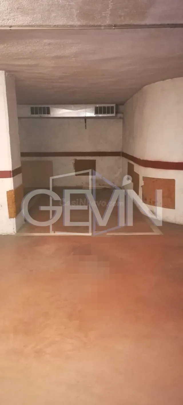 Plaza de Parking en venta en Santa Perpetua de Mogoda - foto 3