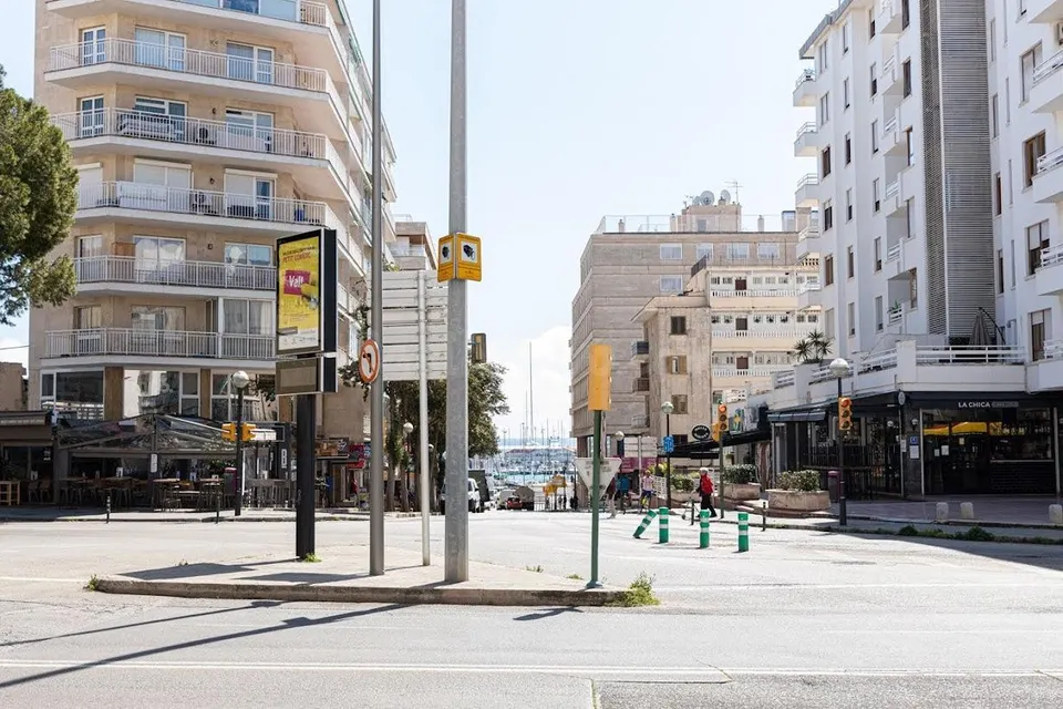 SE VENDE PISO A REFORMAR EN SON ARMADANS