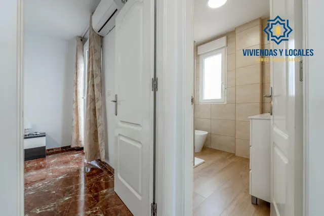 Encantadora Casa Reformada en Ogijares con Vistas y Espacios para Disfrutar — 30