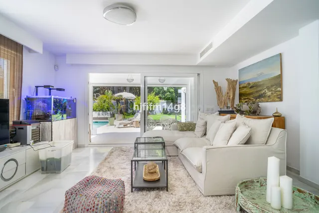 Chalet 4 habitaciones 239m² en venta - Marbella — 5