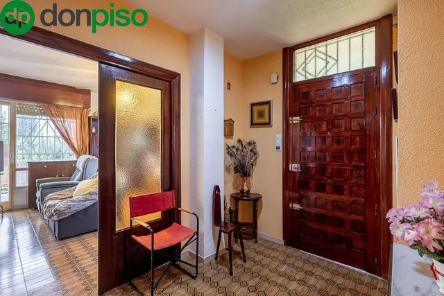 Gran casa con parcela y piscina en Cájar — 26