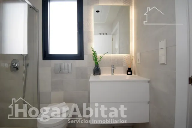 CHALET NUEVO CON PISCINA, GARAJE Y TERRAZA — 47