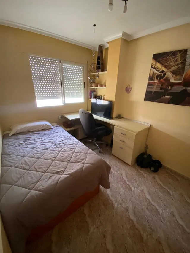 Amplio Piso en Águilas, Ideal para Familias — 10