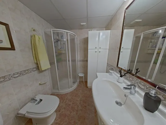 Espectacular piso de 5 habitaciones, garaje, terraza... junto Av. Aeropuerto y Vista Alegre!!! — 49