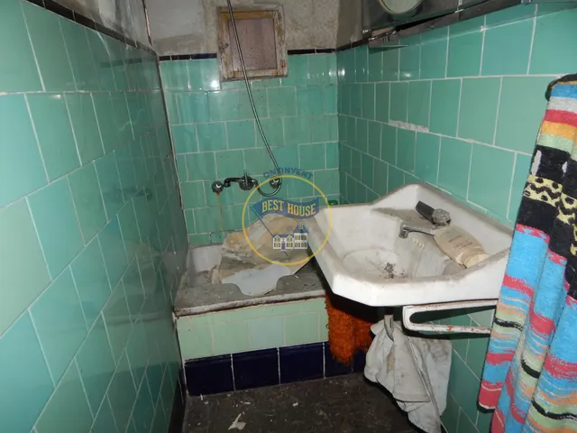 EDIFICIO A REFORMAR EN COCENTAINA. — 13
