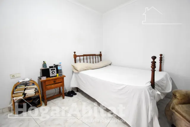ESPACIOSA CASA CON TERRAZA EN EL HISTÓRICO CASCO ANTIGUO — 23