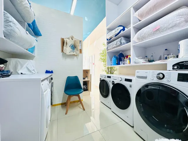 LOCAL 60 M2 JUNTO A ALCAMPO – 2 ESPACIOS INDEPENDIENTES – 1 ALQUILADO — 6
