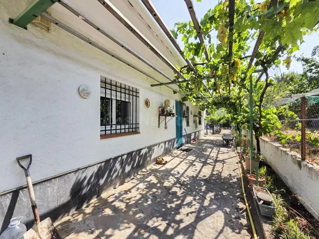 CASA CON PISCINA EN VENTA EN LA URBANIZACIÓN RIVES BLAVES DE - foto 2