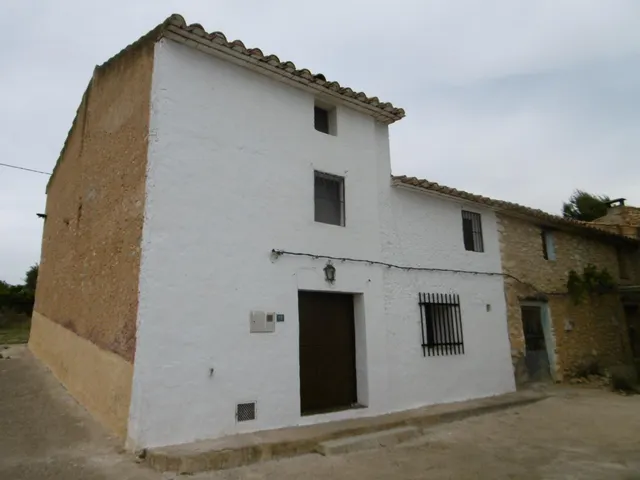 MASIA RÚSTICA PARA ENTRAR A VIVIR CERCA DE VALL D'ALBA — 39