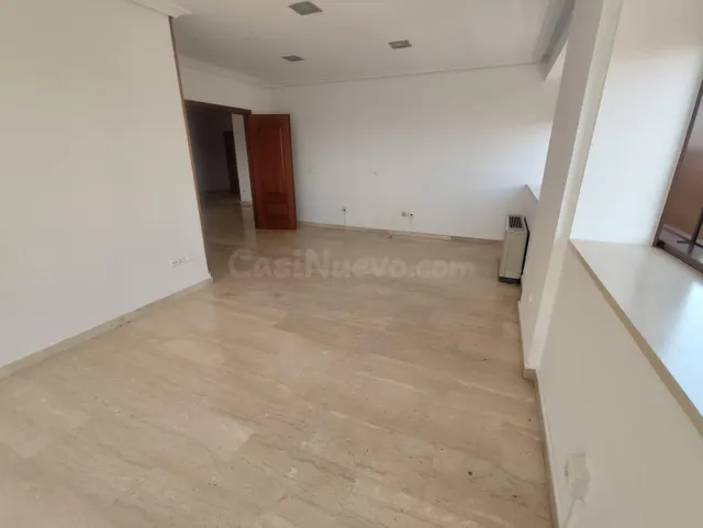 Edificio de Oficina en el centro financiero y comercial! - foto 2