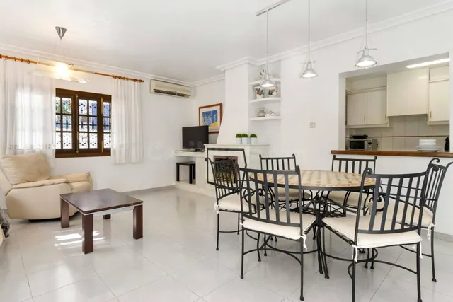 Fatastic Villa Four beds two baths - best location- South fa - foto 3