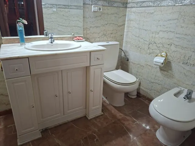 Gran piso en San Andrés calle principal,  cochera, trastero — 9