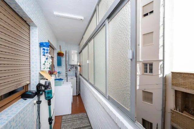 Piso y cochera en venta junto Acera de Darro. — 10