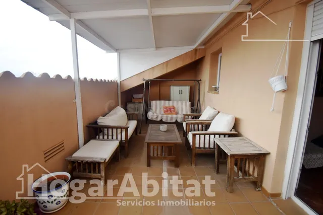 PRECIOSO ÁTICO DUPLEX CON GARAJE, TRASTERO Y 4 TERRAZAS EN E - foto 3