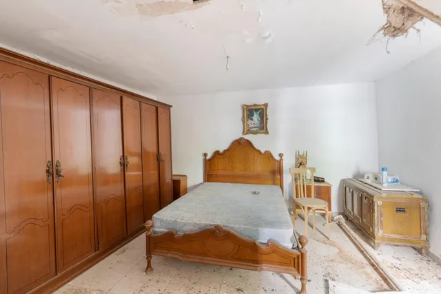 CASA PARA REFORMAR, MÁS TERRENO DE 250M2 — 17