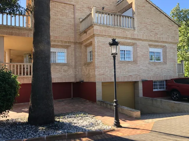 Chalet exclusivo con parcela de 1.700 m2 en La Albatalía, a  - foto 5