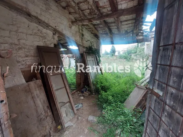 Solar 3 habitaciones en venta - Montbui Poble. - foto 3