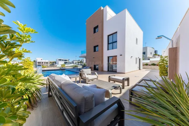 Villa de lujo en Campoamor-Aguamarina — 2