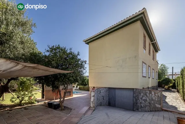 Chalet en los Chopos, Las Gabias — 42
