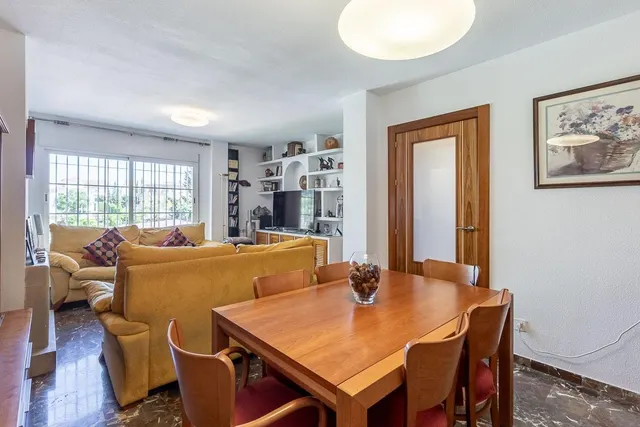 CASA PAREADA EN LA ZUBIA CON PISCINA, ZONA DE BARBACOA Y JARDÍN — 13