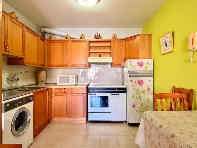 Terraza, piscinas y playa: tu nuevo hogar en Arinaga, con garaje y trastero — 6