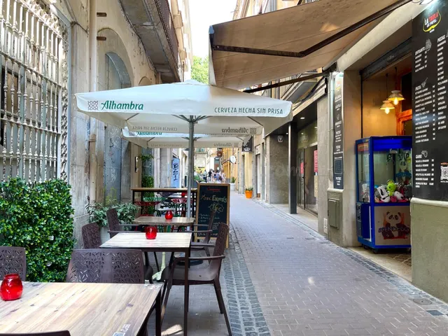Figueres, Centro: TRASPASO de restaurante temático único - L - foto 5