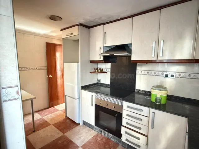 Piso en Barrio Residencial de Canals - foto 3
