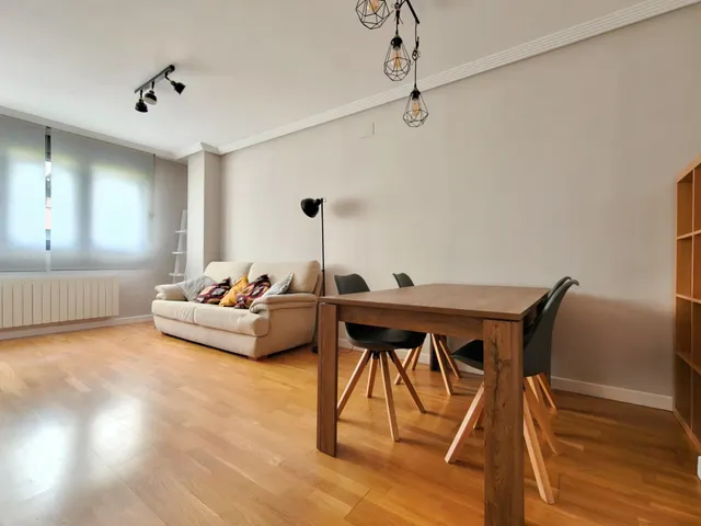 Vivienda exterior de un dormitorio, lista para entrar a vivir y ubicada en la zona más demandada de Villa del Prado. — 16