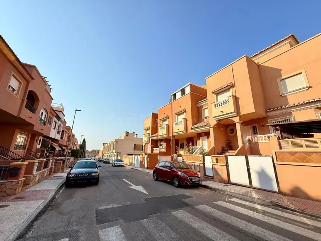 PRECIOSO TRIPLEX EN AGUADULCE SUR — 2