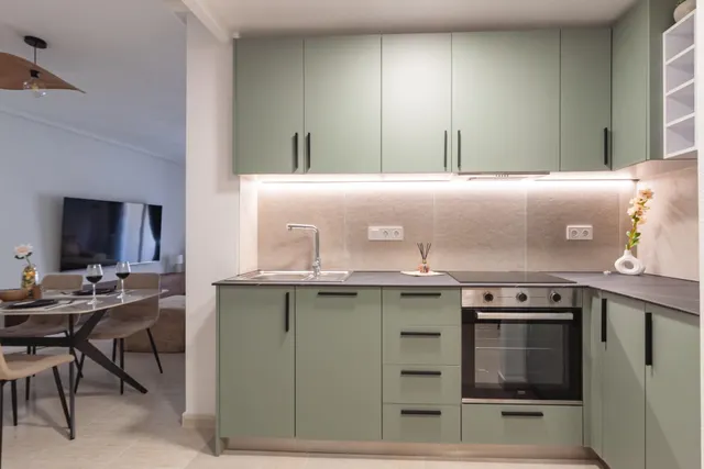 Apartamento elegantemente reformado, céntrico y espacioso. Balcón con orientación oeste ¡y a solo 550 m de Playa del Cura! — 11