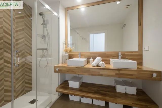 ✨ EXCLUSIVA VIVIENDA REFORMADA EN PLAZA MARIANA PINEDA — 24