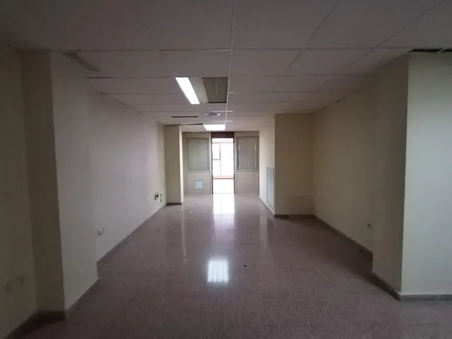 LOCAL comercial (200m2) en ALQUILER  zona PLAZA DE CREVILLENTE — 9