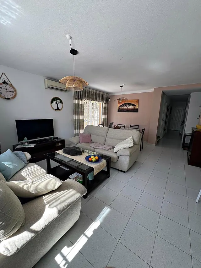Bungalow con piscina comunitaria, Alicante, Orihuela Costa. 3 habitaciones, 105 m2, 3 kilómetros del mar — 21