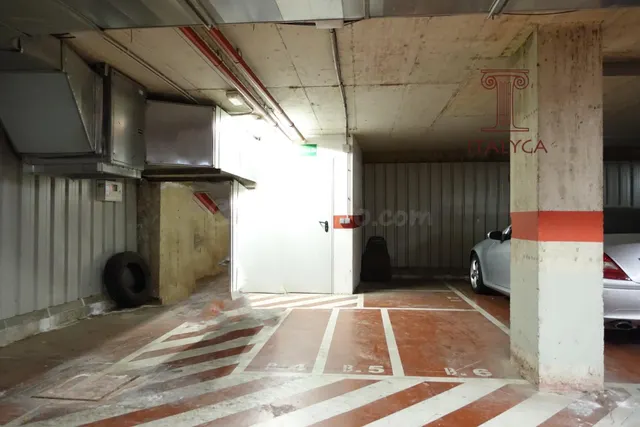 3 PLAZAS DE GARAJE PARA MOTO EN CALLE BAÑOS - foto 3