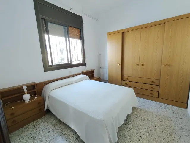 GRAN CASA A CUATRO VIENTOS A LA ENTRADA DE MAS CARBO — 22