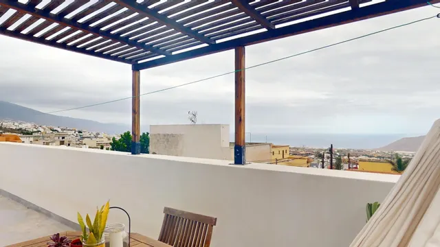 Piso con terraza y terreno en Guimar — 42