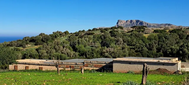 Ubicación sensacional dentro de una zona natural prácticamen - foto 2