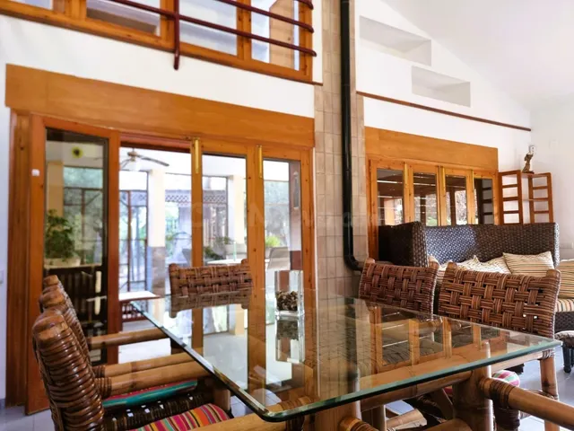 IMPRESIONANTE CHALET CON PISCINA EN URBANIZACIÓN EL PANTANO  - foto 5
