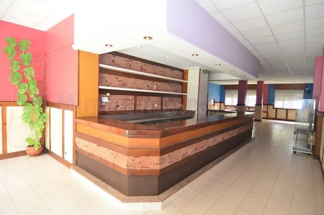 Local comercial en venta — 4