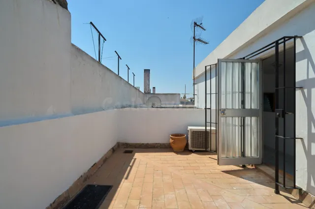 PISO EN EL CENTRO DE JEREZ CON TERRAZA — 2
