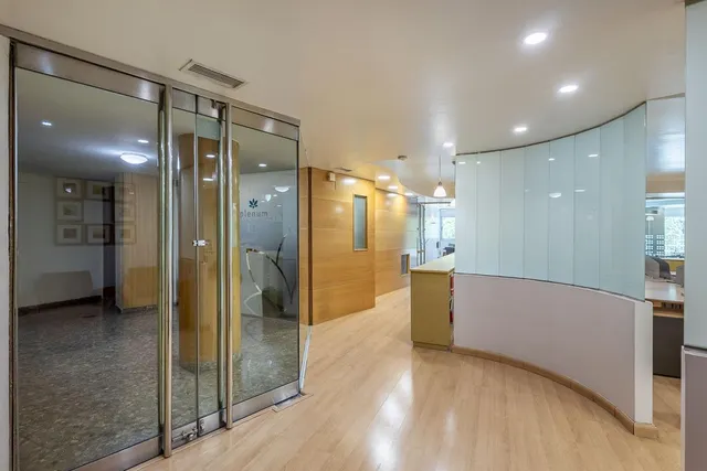 EXCLUSIVO INMUEBLE EN PLAZA DE CARRETAS, JUNTO AL EMBLEMÁTICO PASEO DEL SALÓN — 14