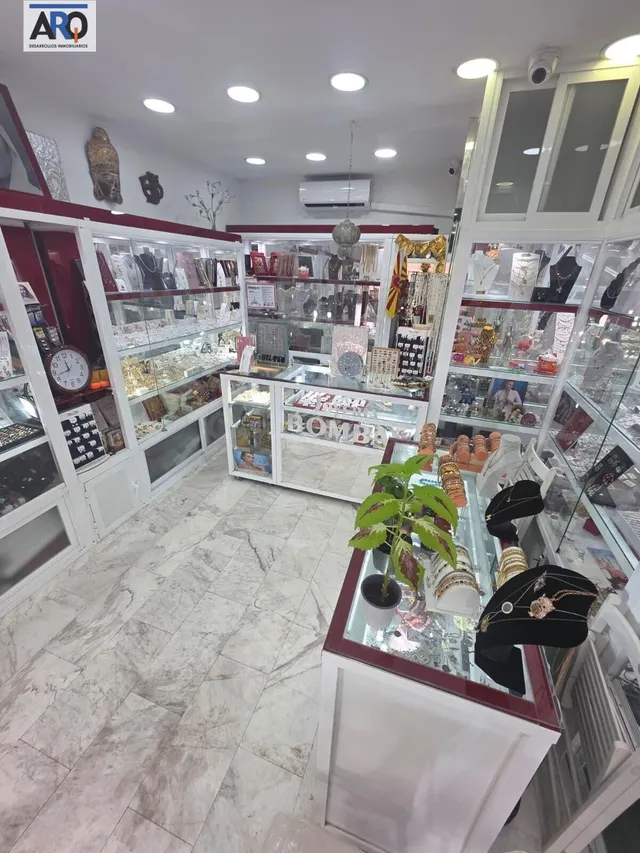 Traspaso Negocio Joyería y reparación de relojes y joyas — 2