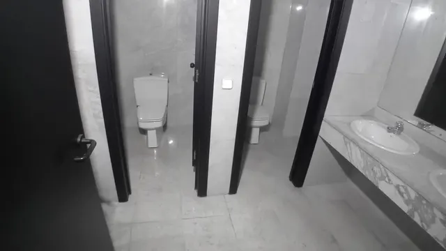 EDIFICIO DE OFICINAS EN VENTA C/ NAVALUENGA,1. LAS ROZAS. — 10