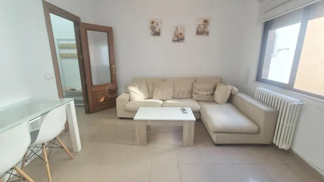 PISO EN VENTA EN EL CENTRO HISTÓRICO DE SALAMANCA. Urbis te  - foto 4