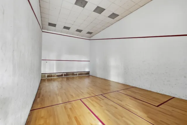 Magnifico piso en residencial junto al Roig Arena — 32