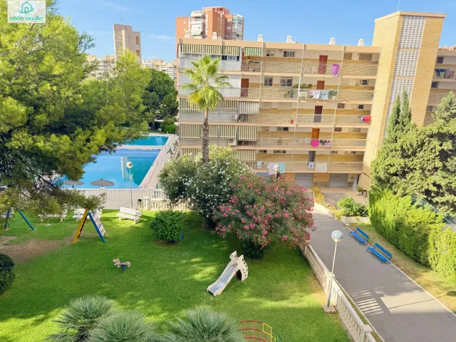 ELEGANCIA MEDITERRÁNEA A POCOS METROS DE LA ARENA DORADA — 48