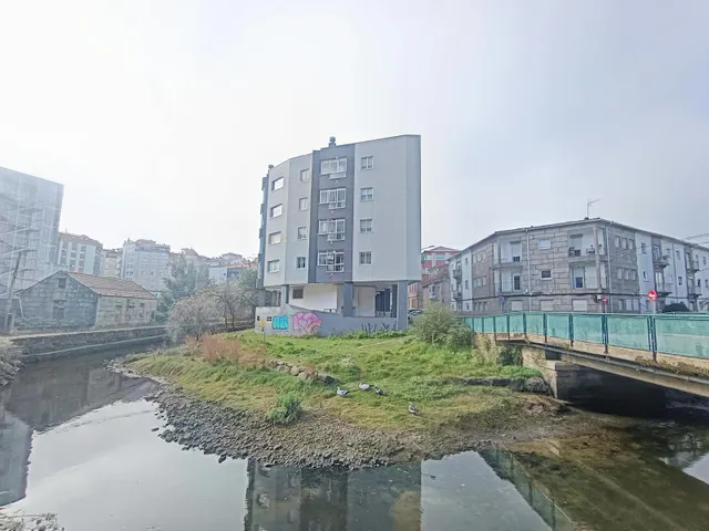 Oportunidad en Pontevedra centro con ascensor y exterior — 33