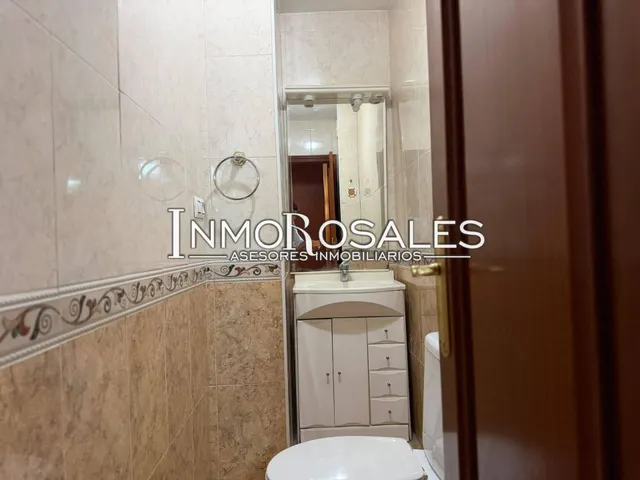 PISO EN VENTA EN AVENIDA DE ROSALES — 27