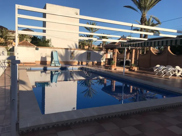 VILLA DE LUJO DE 7 DORMITORIOS A 150 M DEL MAR, CON PISCINA  - foto 4